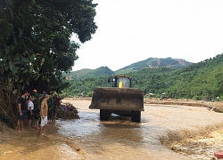 Hai bố con bị lũ cuốn tử vong trên đường đi làm về