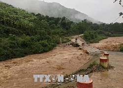 Đêm 27/8: Hà Nội mưa dông diện rộng, có thể xảy ra tố lốc