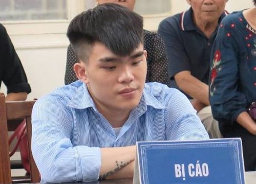 Lấy xe máy của bạn còn đâm người suýt chết...