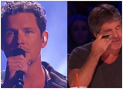 Giám khảo Simon Cowell bật khóc khi nghe Michael Ketterer hát tại American's Got Talents