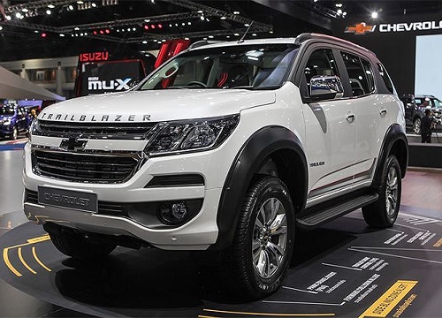 4 mẫu SUV 7 chỗ khuấy đảo thị trường Việt dịp cuối năm