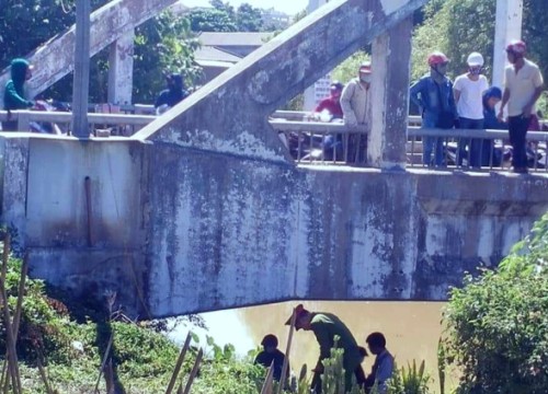 Nghệ An: Người đàn ông tử vong bí ẩn dưới chân cầu