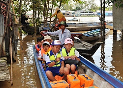 Những con đò đi tìm chữ của học trò vùng sông nước miền Tây