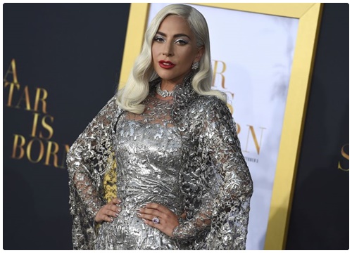 Lady Gaga lại 'vụt sáng'