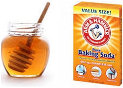 Làm 'bay màu' vết thâm do mụn nhờ hỗn hợp mật ong và baking soda