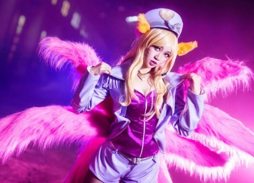 Cosplay Ahri Thần Tượng Âm Nhạc lung linh 'hút hồn' game thủ LMHT