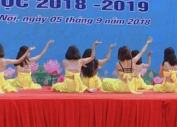 Diễn văn nghệ lộ cả... áo lót, nhóm học sinh bị CĐM "ném đá" vì quá phản cảm