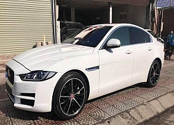 Jaguar XE Porfolio 3 năm tuổi bán lại ngang giá Mercedes-Benz C-Class mới