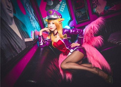 LMHT: Cosplay Ahri Thần Tượng Âm Nhạc khoe chân dài miên man