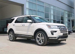 Mua Ford Explorer, khách Việt bị "móc túi" hơn 200 triệu đồng