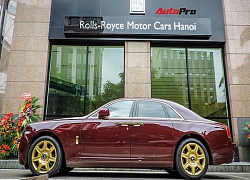 Rolls-Royce Ghost mạ vàng chính hãng ra biển trắng sau gần 5 năm về Việt Nam