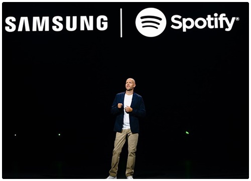 Samsung hợp tác cùng Spotify để đối phó Apple