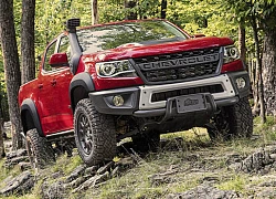 Chevrolet Colorado ZR2 giá 1 tỷ đồng "đấu" Ford Ranger Raptor