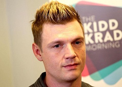 Đang lưu diễn, Nick Carter nhóm Backstreet Boys sốc nặng khi nhận tin vợ sảy thai