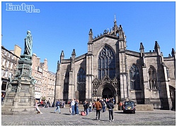 Đến Edinburgh, nghe kể chuyện ma và thưởng lãm lâu đài Gothic