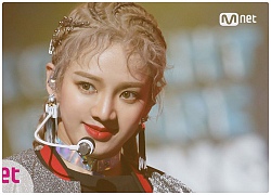 Hyoyeon (SNSD) bị dọa ma đến mức "lú lẫn": Đeo túi trên vai cũng không nhớ ra