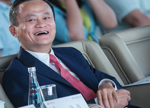 Jack Ma bác tin sắp nghỉ hưu