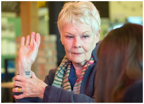 Judi Dench nhận giải Thần tượng Vàng tại Liên hoan Phim Quốc tế Zurich