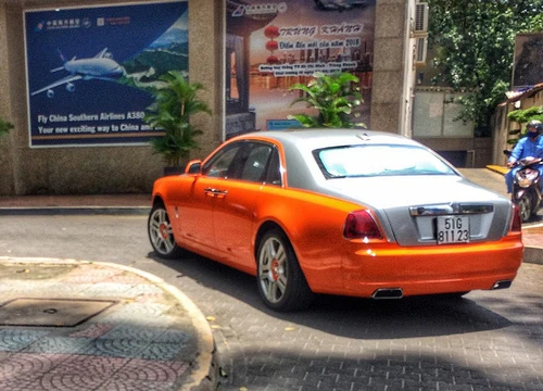 Rolls-Royce Ghost màu cam đầu tiên Việt Nam của đại gia Sài Gòn