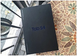 Đập hộp Galaxy Tab S4 với bút S Pen giá 17,9 triệu đồng tại Việt Nam