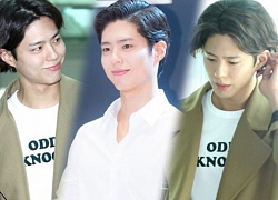 Diện mạo hoàng tử bạch mã biến mất sau 1 ngày, Park Bo Gum lại 'xuề xòa' vén tóc tại sân bay