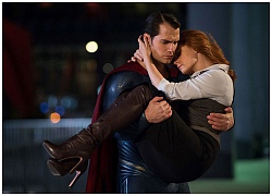 Henry Cavill đăng clip khó hiểu, úp mở bỏ vai Superman