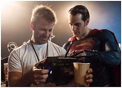 Sau thông tin Henry Cavill bỏ vai Superman, đạo diễn Zack Snyder 'xát muối tim fan' bằng hành động này