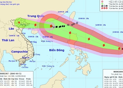 Siêu bão MANGKHUT mạnh lên cấp 17, ban hành công điện khẩn