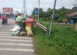 Gom trúng rác độc hại 3 công nhân công trình đô thị cấp cứu