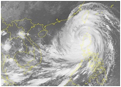 Siêu bão Mangkhut giật trên cấp 17 đã vào biển Đông