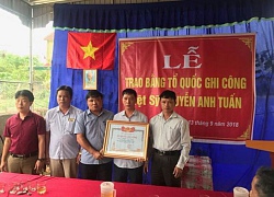 Trao bằng Tổ quốc ghi công cho nam sinh cứu người