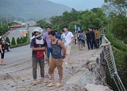 Vụ tai nạn 13 người tử vong ở Lai Châu: 'Trước khi va chạm ô tô khách, xe bồn bấm còi liên tục, mở cửa hét mọi người tránh ra'