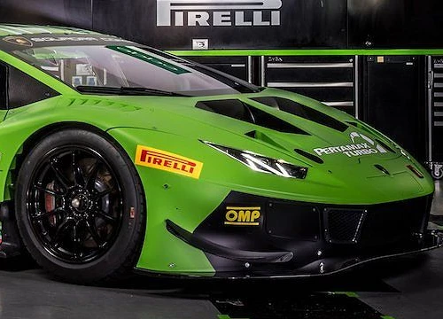 Xem Lamborghini Huracan GT3 Evo phô diễn sức mạnh và tốc độ