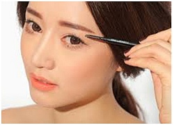 Bí quyết giữ lớp make up trong ngày mưa gió chị em nào cũng cần biết