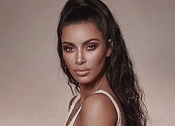 Dáng 'đồng hồ cát' tròn đầy nóng bỏng của Kim Kardashian