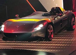 Ferrari bí mật giới thiệu Monza SP1 và SP2 - cặp đôi siêu xe đậm chất hoài cổ