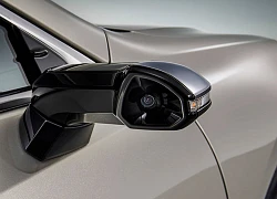 Lexus lắp camera quan sát thay cho gương chiếu hậu truyền thống