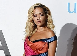 Rita Ora áo tắm rực lửa 'đốt cháy' nắng hè ở Ý