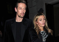 "Sếu vườn" Peter Crouch tự hào khoe bí quyết tán đổ siêu mẫu bốc lửa