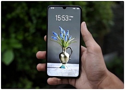 Vivo V11 và Vivo V11i lộ giá bán tại siêu thị BigPhone