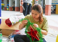 Hàng trăm sinh viên Sài Gòn mang trung thu ấm áp đến trẻ em vùng xa