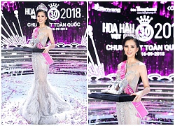 Khoảnh khắc tỏa sáng cùng đôi giày siêu phẩm hơn 300 triệu của Tân Hoa hậu Việt Nam 2018