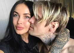 Aaron Carter khoe bạn gái bốc lửa sau nửa năm tuyên bố yêu đồng giới