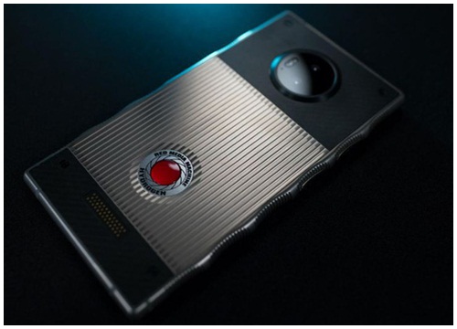 Những hình ảnh thực tế đầu tiên của chiếc smartphone màn hình holographic Red Hydrogen