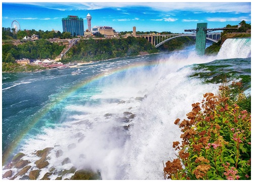 Thác Niagara khác lạ nhìn từ hai phía Mỹ và Canada