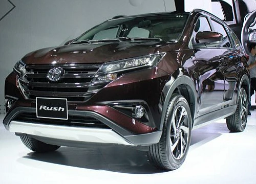 Giá lăn bánh Toyota Rush vừa ra mắt