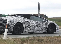 Lamborghini Huracan phiên bản nâng cấp bị bắt gặp khi đang thử nghiệm