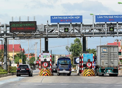 Loạn xe hộ đê qua BOT: Nên bỏ quy định miễn phí đường bộ