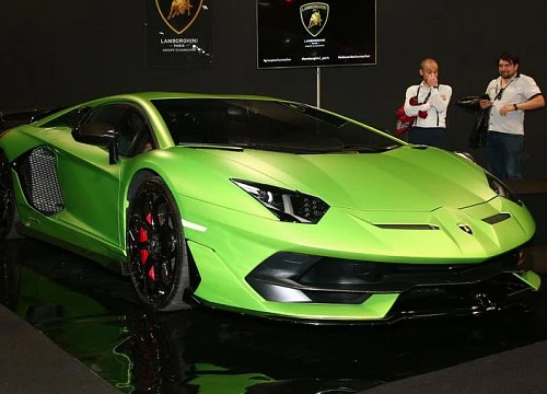 Lamborghini Aventador SVJ tỏa sáng tại Triển lãm Ô tô Quốc tế Paris 2018