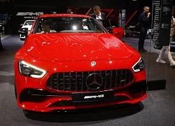 Mercedes-AMG GT 43 ra mắt tại Paris Motor Show 2018, so kè Porsche Panamera